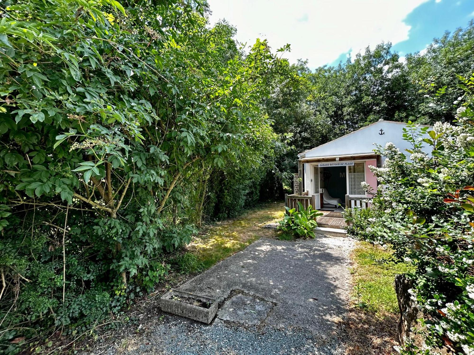 Les Cabanes Du Lac Vandre Экстерьер фото